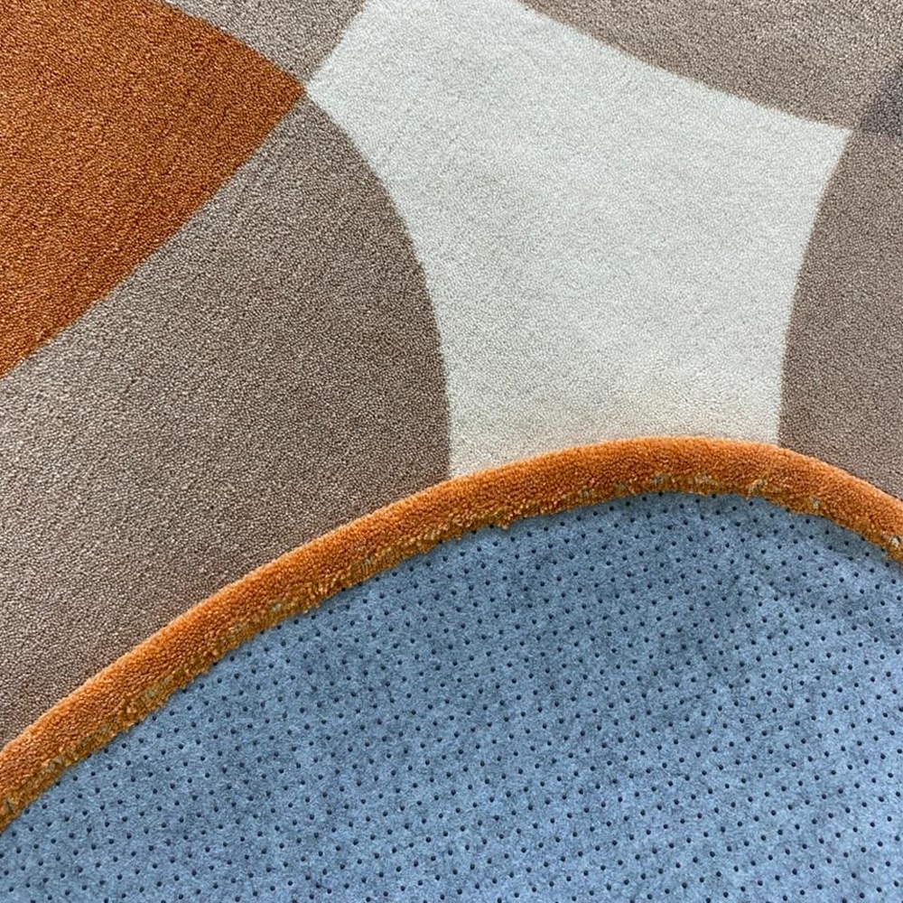 image_dafcb244-ec3f-4e6f-a32a-501223a07b90